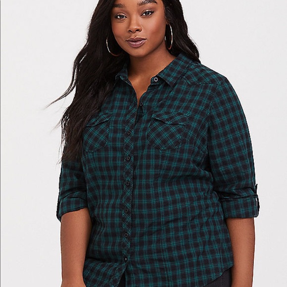 torrid Tops - Torrid // Green and Black Plaid Camp Shirt